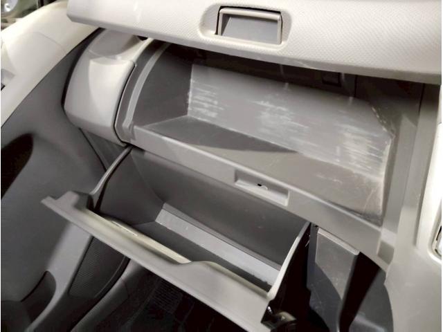 ヴィッツ Ｆ　ユーザー買取車　純正ナビ　ＬＥＤライト　キーレス　ＡＢＳ　ＰＳ　ＰＷ　マット　デアイサー　４ＷＤ（49枚目）