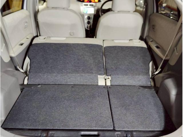 ヴィッツ Ｆ　ユーザー買取車　純正ナビ　ＬＥＤライト　キーレス　ＡＢＳ　ＰＳ　ＰＷ　マット　デアイサー　４ＷＤ（69枚目）