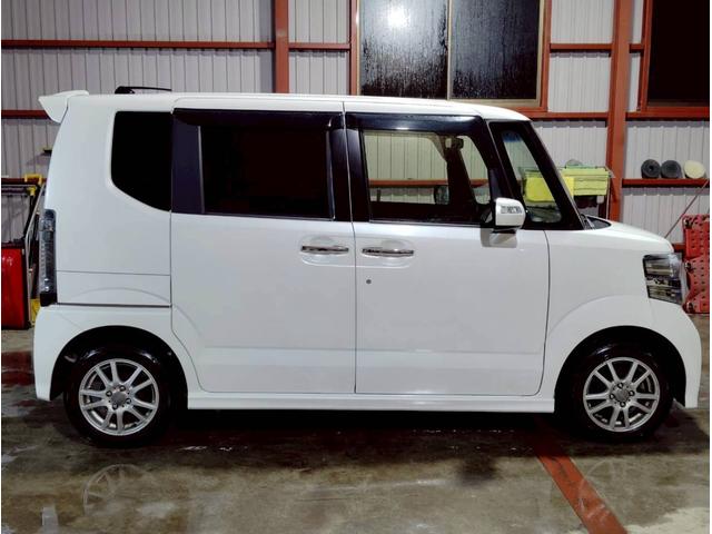 N-BOXカスタム G・Lパッケージ パワースライドドア 社外ナビ バックカメラ 地デジ HID フォグ ホンダスマートキー プッシュスタート 前席シートヒーター ビルトインETC 社外AW オートエアコン PS PW ABS(15枚目)