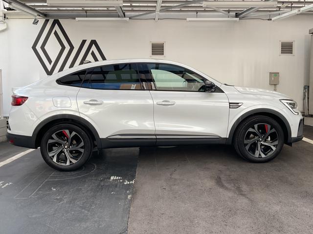 アルカナ ルノー スポール ラインマイルドハイブリッド ナビ、7インチディスプレイ、AppleCarPlay、Android auto、衝突軽減ブレーキ、360°カメラ、前席シートヒーター、ステアリングヒーター、LED 全周囲カメラ レーンアシスト(13枚目)