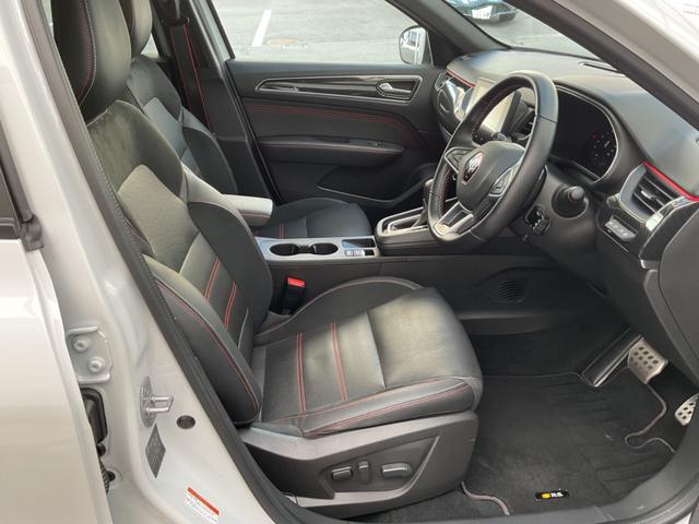 アルカナ ルノー スポール ラインマイルドハイブリッド ナビ、7インチディスプレイ、AppleCarPlay、Android auto、衝突軽減ブレーキ、360°カメラ、前席シートヒーター、ステアリングヒーター、LED 全周囲カメラ レーンアシスト(40枚目)