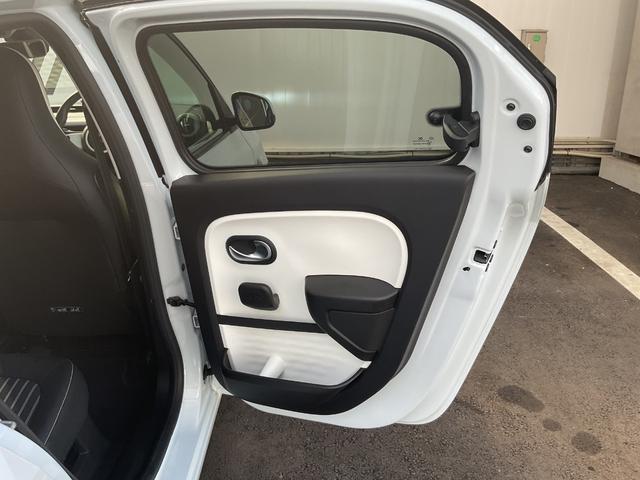 トゥインゴ インテンス リミテ 専用ナビゲーション+地デジチューナー&car playAndroidauto搭載 (ブランクォーツM)(10枚目)