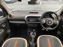 毎回座るフロントシート。運転席は必ず使用する部分ですので、座り心地が重要です!