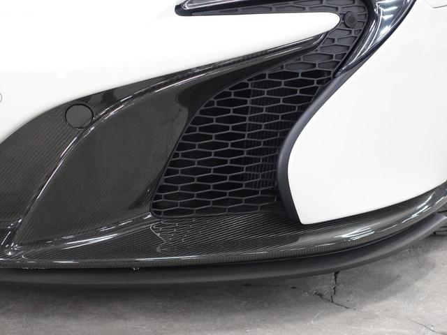 ６５０Ｓ スパイダー　左Ｈ／スポエキ／純正カーボンオプション（Ｆバンパー／サイドインテーク／インテリアパネル／ハンドル／ドアブレード）／スポーツエギゾースト／ＯＰ鍛造／ステルス／フロントリフト／プロテクション施工済（8枚目）