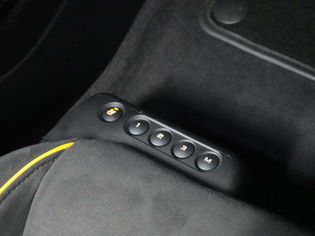 ６５０Ｓ スパイダー　左Ｈ／スポエキ／純正カーボンオプション（Ｆバンパー／サイドインテーク／インテリアパネル／ハンドル／ドアブレード）／スポーツエギゾースト／ＯＰ鍛造／ステルス／フロントリフト／プロテクション施工済（22枚目）
