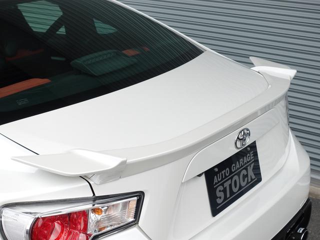 ８６ ＧＴリミテッド　ｉｎｇｓフルエアロ／ＨＫＳエキマニ／ＨＫＳマフラー／ＲＡＹＳ１７インチＡＷ／ＢＩＬＳＴＥＩＮ足回りＴＯＤＡＰＯＷＥＲプーリーＫＩＴ／ＣＯＳＣＯ強化エンジンマウント／ＥＮＤＬＥＳＳブレーキローター（8枚目）