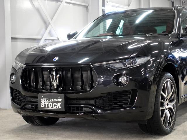 レヴァンテ グランスポーツ パノラマルーフ/外装メッキパーツブラックアウト/ベンチレーション/ツーリングPKG/レッドプレミアムレザー/21inアンテオアルミ/ドライバーアシスタンスPKG/ブラックステッチ/ヘッドレスト刺繍(18枚目)