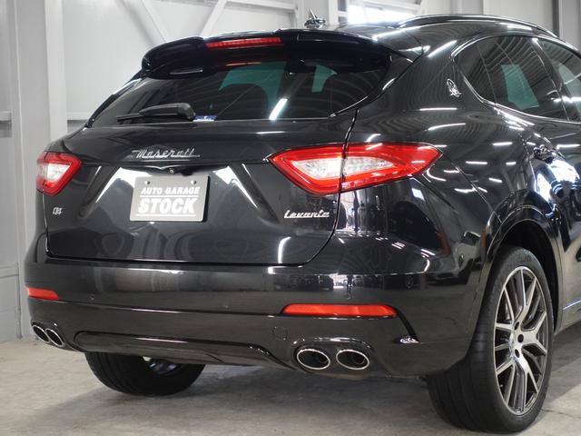 レヴァンテ グランスポーツ パノラマルーフ/外装メッキパーツブラックアウト/ベンチレーション/ツーリングPKG/レッドプレミアムレザー/21inアンテオアルミ/ドライバーアシスタンスPKG/ブラックステッチ/ヘッドレスト刺繍(28枚目)