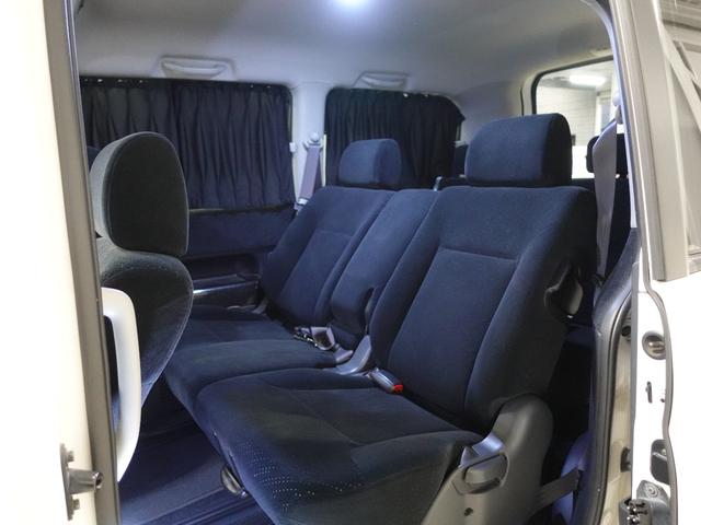 ステップワゴン スパーダ２４Ｔ　無限グリル／ＴＥＩＮ車高調／Ｖｉｅｎｎａディッシュ１９インチアルミ／社外マフラー／パワースライドドア／Ｃａｒｒｏｚｚｅｒｉａナビ／バックカメラ／オートエアコン／ＬＥＤルームランプ／ヘッドライトＰＰＦ（13枚目）