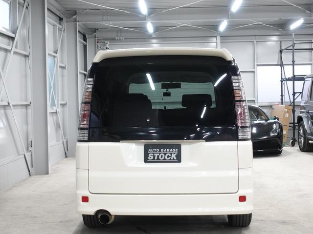 ステップワゴン スパーダ２４Ｔ　無限グリル／ＴＥＩＮ車高調／Ｖｉｅｎｎａディッシュ１９インチアルミ／社外マフラー／パワースライドドア／Ｃａｒｒｏｚｚｅｒｉａナビ／バックカメラ／オートエアコン／ＬＥＤルームランプ／ヘッドライトＰＰＦ（22枚目）