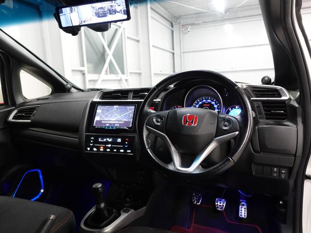 フィット ＲＳ　ＮＯＢＬＥＳＳＥフルエアロ／ＢＬＩＴＺマフラー／ＣＵＳＣＯ車高調／ＺＥＲＯＦＩＧＨＴＥＲ　ＥＣＵ＆パワーチャンバー／無限グリル／ＷｅｄｓＳｐｏｒｔ１６インチアルミ／跳上リアスポイラー（3枚目）