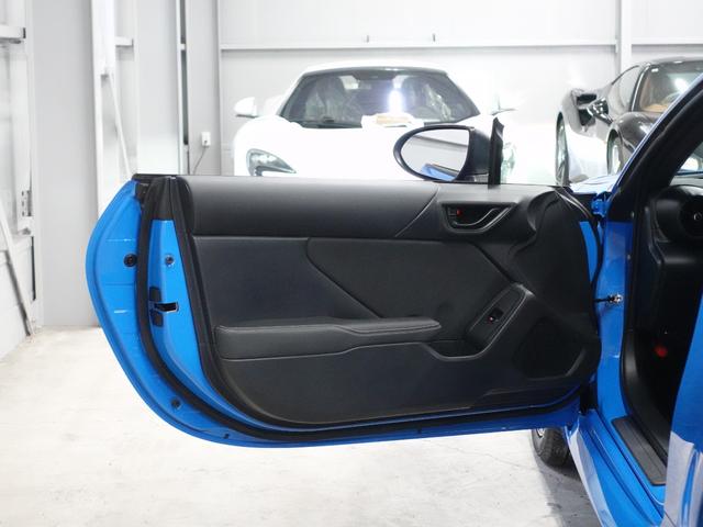 ＧＲ８６ ＲＣ　ブライトブルーＩＩ／ＲＡＹＳ１７インチアルミ／クリアランスソナー／クルーズコントロール／プッシュスタート／ＬＥＤヘッドライト／左右独立デジタル表記オートエアコン（40枚目）