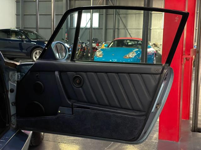 ９１１ ９１１ＳＣ　ＤＰ９３５（44枚目）