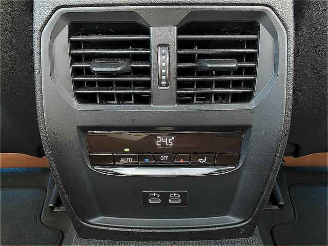 ３シリーズ ３２０ｉ　Ｍスポーツ　ＬＥＤヘッドライト・純正ナビ・バックカメラ・前後センサー・ＡＣＣ／ＬＫＡ／ＢＳＭ・シートヒーター・メモリー機能付パワーシート・Ｗエアコン・ディスプレイオーディオ・純正１８インチＡＷ・禁煙（11枚目）
