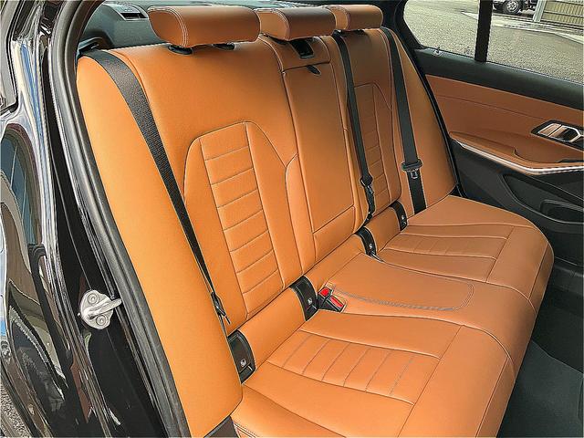 ３シリーズ ３２０ｉ　Ｍスポーツ　ＬＥＤヘッドライト・純正ナビ・バックカメラ・前後センサー・ＡＣＣ／ＬＫＡ／ＢＳＭ・シートヒーター・メモリー機能付パワーシート・Ｗエアコン・ディスプレイオーディオ・純正１８インチＡＷ・禁煙（13枚目）