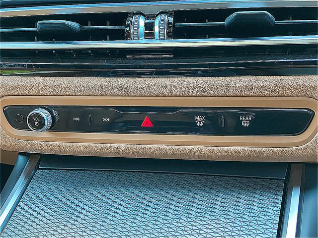 ３シリーズ ３２０ｉ　Ｍスポーツ　ＬＥＤヘッドライト・純正ナビ・バックカメラ・前後センサー・ＡＣＣ／ＬＫＡ／ＢＳＭ・シートヒーター・メモリー機能付パワーシート・Ｗエアコン・ディスプレイオーディオ・純正１８インチＡＷ・禁煙（49枚目）