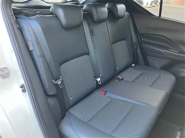 キックス Ｘ　ＬＥＤヘッドライト・社外ナビ・３６０度カメラ・前後センサー・ＡＣＣ／ＬＫＡ・衝突被害軽減ブレーキ・デジタルインナーミラー・ＢＴオーディオ・キーレス／スマートキー・ＰＶガラス・純正１７インチＡＷ・禁煙（13枚目）