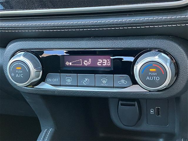 キックス Ｘ　ＬＥＤヘッドライト・社外ナビ・３６０度カメラ・前後センサー・ＡＣＣ／ＬＫＡ・衝突被害軽減ブレーキ・デジタルインナーミラー・ＢＴオーディオ・キーレス／スマートキー・ＰＶガラス・純正１７インチＡＷ・禁煙（49枚目）