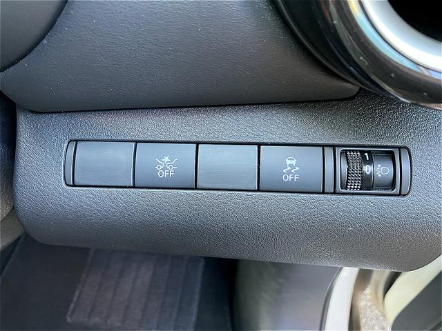 キックス Ｘ　ＬＥＤヘッドライト・社外ナビ・３６０度カメラ・前後センサー・ＡＣＣ／ＬＫＡ・衝突被害軽減ブレーキ・デジタルインナーミラー・ＢＴオーディオ・キーレス／スマートキー・ＰＶガラス・純正１７インチＡＷ・禁煙（54枚目）