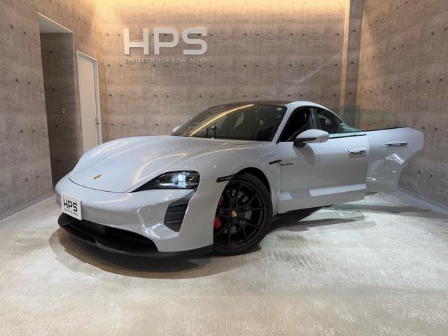 タイカン タイカンＧＴＳ　４＋１シート　４ＷＤ　５人乗　パノラマルーフ　クレヨンカラー（5枚目）