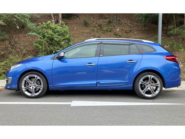 メガーヌエステート GT 220 GT220 6速MT ナビ 地デジ ETC ドラレコ PS5(4枚目)