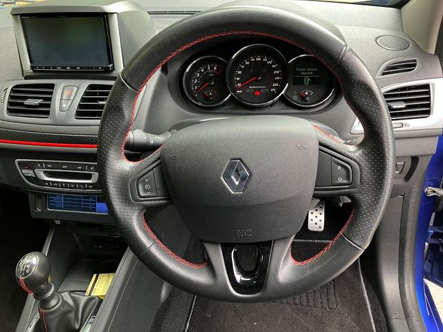 メガーヌエステート GT 220 GT220 6速MT ナビ 地デジ ETC ドラレコ PS5(16枚目)