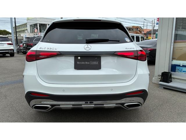 ＧＬＣ ＧＬＣ２２０ｄ　４マチック　ドライバーズパッケージ　ドライバーズパッケージ　ＡＭＧレザーエクスクルーシブパッケージ　ＡＭＧラインパッケージ　パノラミックスライディングルーフ　オパリスホワイト　運転席助手席メモリー機能付きパワーシート　シートヒーター（5枚目）