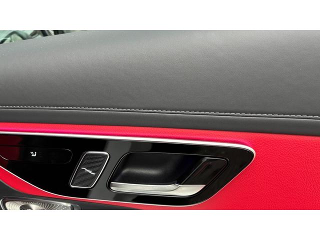 ＧＬＣ ＧＬＣ２２０ｄ　４マチック　ドライバーズパッケージ　ドライバーズパッケージ　ＡＭＧレザーエクスクルーシブパッケージ　ＡＭＧラインパッケージ　パノラミックスライディングルーフ　オパリスホワイト　運転席助手席メモリー機能付きパワーシート　シートヒーター（17枚目）