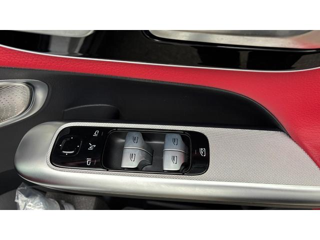 ＧＬＣ ＧＬＣ２２０ｄ　４マチック　ドライバーズパッケージ　ドライバーズパッケージ　ＡＭＧレザーエクスクルーシブパッケージ　ＡＭＧラインパッケージ　パノラミックスライディングルーフ　オパリスホワイト　運転席助手席メモリー機能付きパワーシート　シートヒーター（30枚目）