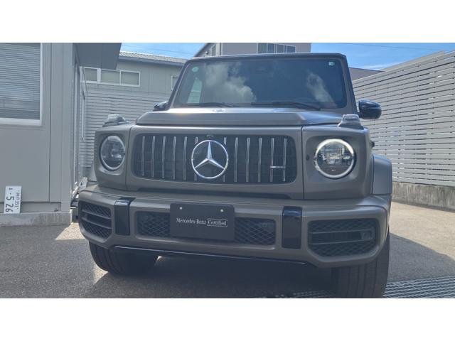 Gクラス G63 マヌファクトゥーアエディション マグノダークオリーブグリーンマットカラー ナッパレザーチタニウムグレー レーダーセーフティパッケージ ブラインドスポットアシスト シートベンチレーター 左ハンドル ブラック22インチアルミホイール(2枚目)
