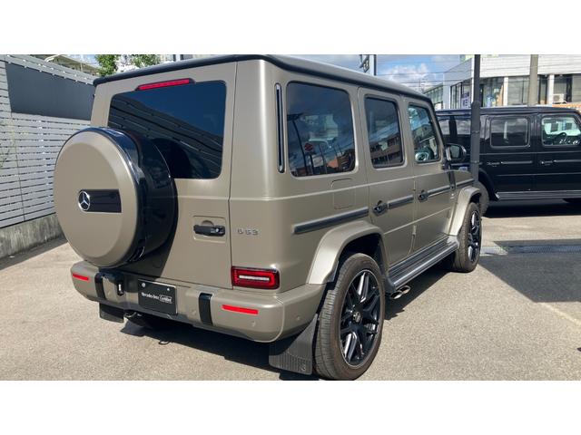 Gクラス G63 マヌファクトゥーアエディション マグノダークオリーブグリーンマットカラー ナッパレザーチタニウムグレー レーダーセーフティパッケージ ブラインドスポットアシスト シートベンチレーター 左ハンドル ブラック22インチアルミホイール(6枚目)