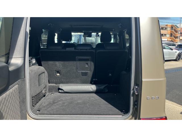 Gクラス G63 マヌファクトゥーアエディション マグノダークオリーブグリーンマットカラー ナッパレザーチタニウムグレー レーダーセーフティパッケージ ブラインドスポットアシスト シートベンチレーター 左ハンドル ブラック22インチアルミホイール(8枚目)