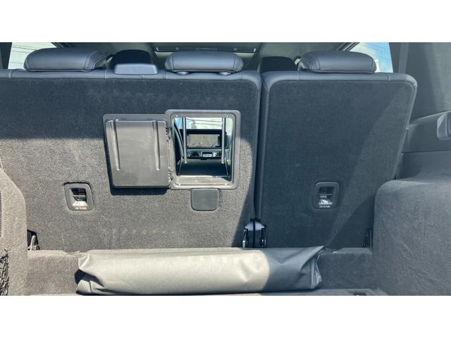 Gクラス G63 マヌファクトゥーアエディション マグノダークオリーブグリーンマットカラー ナッパレザーチタニウムグレー レーダーセーフティパッケージ ブラインドスポットアシスト シートベンチレーター 左ハンドル ブラック22インチアルミホイール(12枚目)