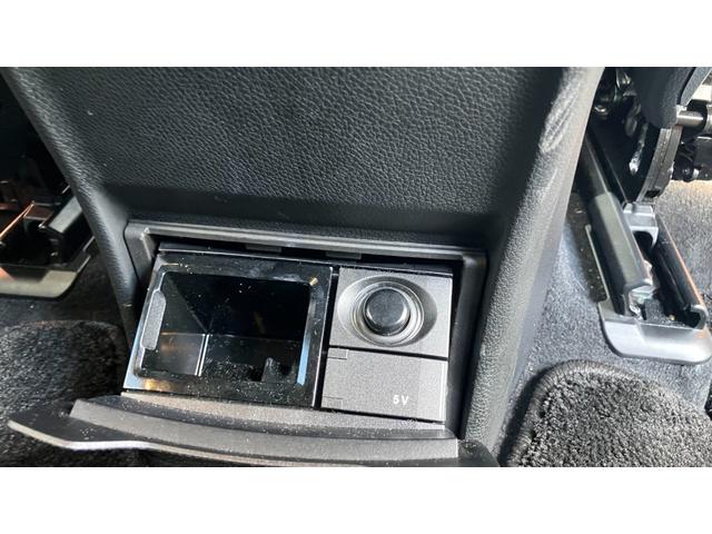 Gクラス G63 マヌファクトゥーアエディション マグノダークオリーブグリーンマットカラー ナッパレザーチタニウムグレー レーダーセーフティパッケージ ブラインドスポットアシスト シートベンチレーター 左ハンドル ブラック22インチアルミホイール(19枚目)