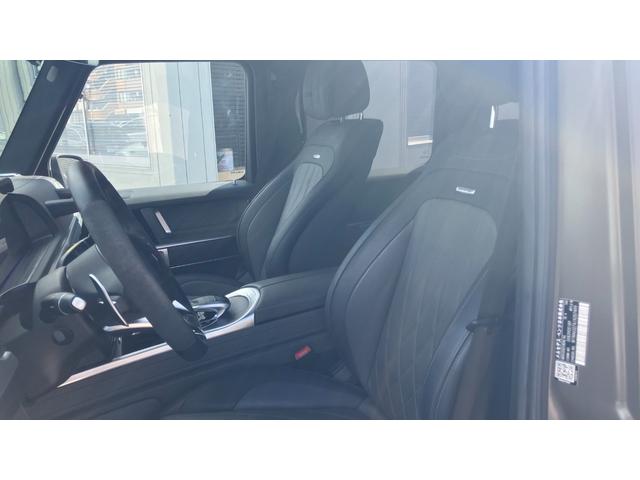 Gクラス G63 マヌファクトゥーアエディション マグノダークオリーブグリーンマットカラー ナッパレザーチタニウムグレー レーダーセーフティパッケージ ブラインドスポットアシスト シートベンチレーター 左ハンドル ブラック22インチアルミホイール(21枚目)