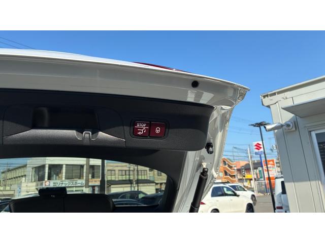 ＧＬＣ ＧＬＣ２２０ｄ４マチッククーペＡＭＧラインパッケージ　ＡＭＧライン　ガラススライディングルーフ　運転席助手席メモリー機能付きパワーシート　レーダーセーフティパッケージ　ブラインドスポットアシスト　シートヒーター　リヤシートヒーター　純正アルミホイール（9枚目）