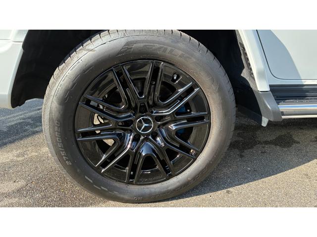 Ｇクラス Ｇ５８０　ウィズＥＱテクノロジーエディション１　レーダーセーフティパッケージ　ブラインドスポットアシスト　運転席助手席メモリー機能付パワーシート　シートヒーター　レザーシート　ブラックアルミホイール　デジタルテレビ　オパリスホワイトマグノ　タイプＣ（7枚目）