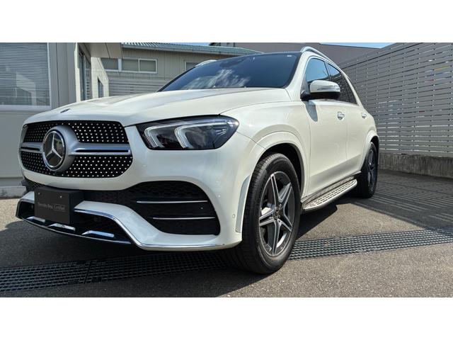 GLE GLE400d 4マチックスポーツ パノラミックスライディングルーフ ダイヤモンドホワイト レーダーセーフティパッケージ ブラインドスポットアシスト 純正アルミホイール 運転席助手席メモリー機能付きパワーシート ワイヤレスチャージング(3枚目)