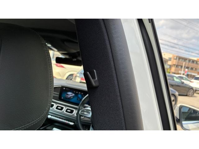 GLE GLE400d 4マチックスポーツ パノラミックスライディングルーフ ダイヤモンドホワイト レーダーセーフティパッケージ ブラインドスポットアシスト 純正アルミホイール 運転席助手席メモリー機能付きパワーシート ワイヤレスチャージング(19枚目)