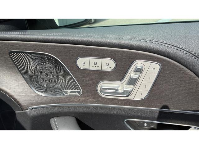GLE GLE400d 4マチックスポーツ パノラミックスライディングルーフ ダイヤモンドホワイト レーダーセーフティパッケージ ブラインドスポットアシスト 純正アルミホイール 運転席助手席メモリー機能付きパワーシート ワイヤレスチャージング(29枚目)