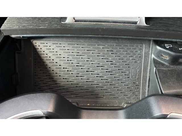 GLE GLE400d 4マチックスポーツ パノラミックスライディングルーフ ダイヤモンドホワイト レーダーセーフティパッケージ ブラインドスポットアシスト 純正アルミホイール 運転席助手席メモリー機能付きパワーシート ワイヤレスチャージング(39枚目)