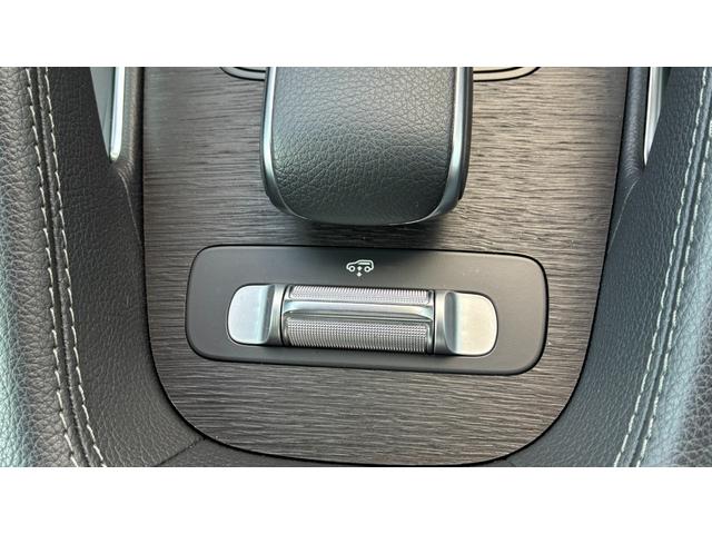 GLE GLE400d 4マチックスポーツ パノラミックスライディングルーフ ダイヤモンドホワイト レーダーセーフティパッケージ ブラインドスポットアシスト 純正アルミホイール 運転席助手席メモリー機能付きパワーシート ワイヤレスチャージング(43枚目)