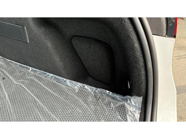 GLC GLC43 4マチックAMGレザエクスクルシブパケジ AMGレザーエクスクルーシブパッケージ オパリスホワイト 運転席助手席メモリー機能付パワーシート シートヒーター AMGデザインアルミホイール レーダーセーフティパッケージ ブラインドスポットアシスト(10枚目)