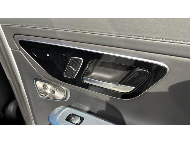 GLC GLC43 4マチックAMGレザエクスクルシブパケジ AMGレザーエクスクルーシブパッケージ オパリスホワイト 運転席助手席メモリー機能付パワーシート シートヒーター AMGデザインアルミホイール レーダーセーフティパッケージ ブラインドスポットアシスト(17枚目)