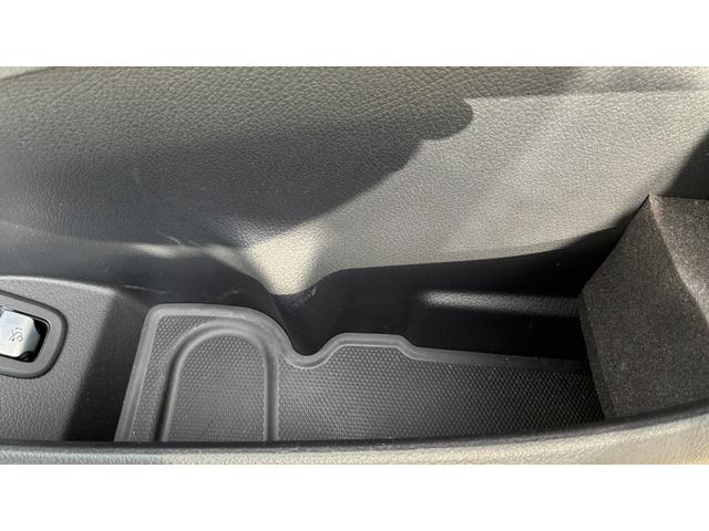 GLC GLC43 4マチックAMGレザエクスクルシブパケジ AMGレザーエクスクルーシブパッケージ オパリスホワイト 運転席助手席メモリー機能付パワーシート シートヒーター AMGデザインアルミホイール レーダーセーフティパッケージ ブラインドスポットアシスト(32枚目)