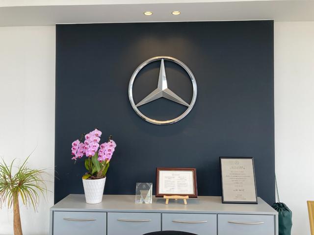 GLC GLC43 4マチックAMGレザエクスクルシブパケジ AMGレザーエクスクルーシブパッケージ オパリスホワイト 運転席助手席メモリー機能付パワーシート シートヒーター AMGデザインアルミホイール レーダーセーフティパッケージ ブラインドスポットアシスト(50枚目)