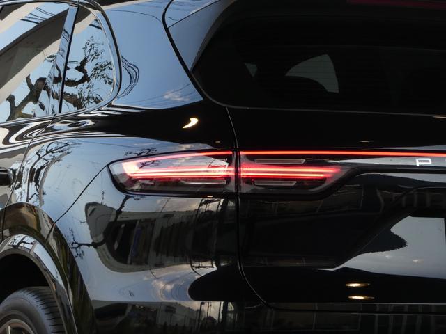 PORSCHE CAYENNE BASEGRADE