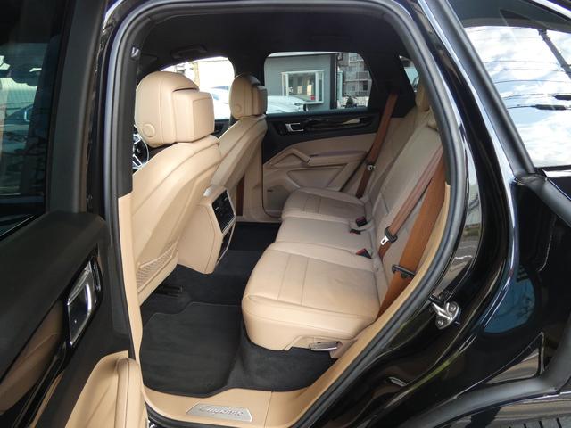 PORSCHE CAYENNE BASEGRADE