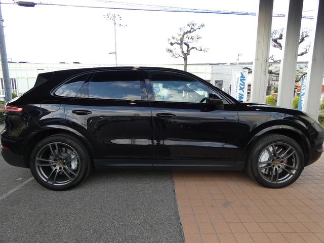 PORSCHE CAYENNE BASEGRADE