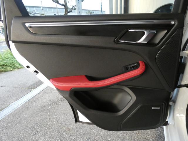 PORSCHE MACAN MACAN GTS